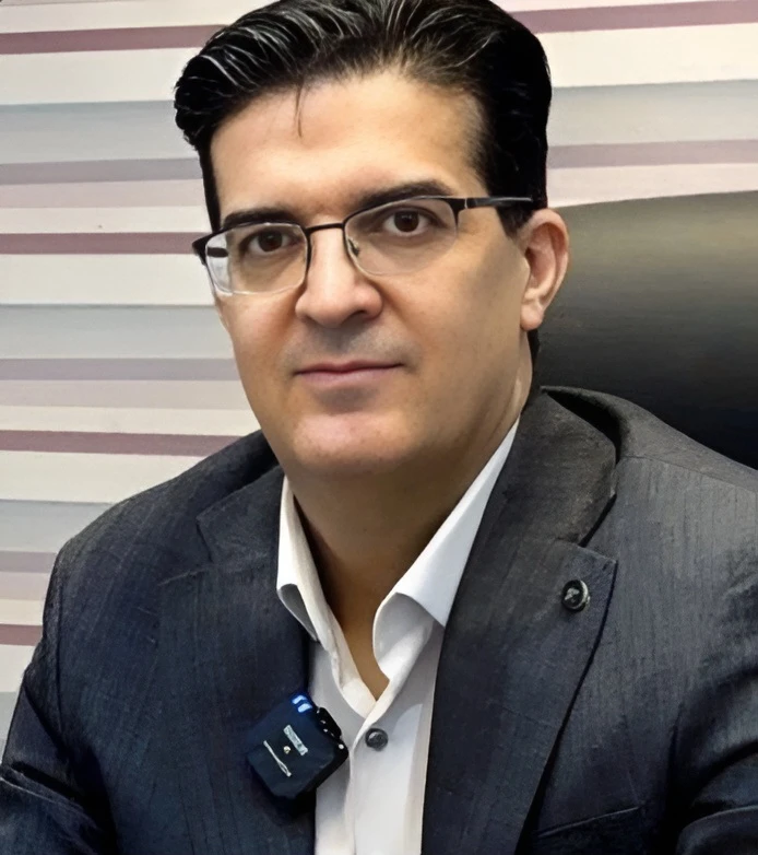 الدكتور وحيد قائد أميني الجراح العام وجراح التجميل