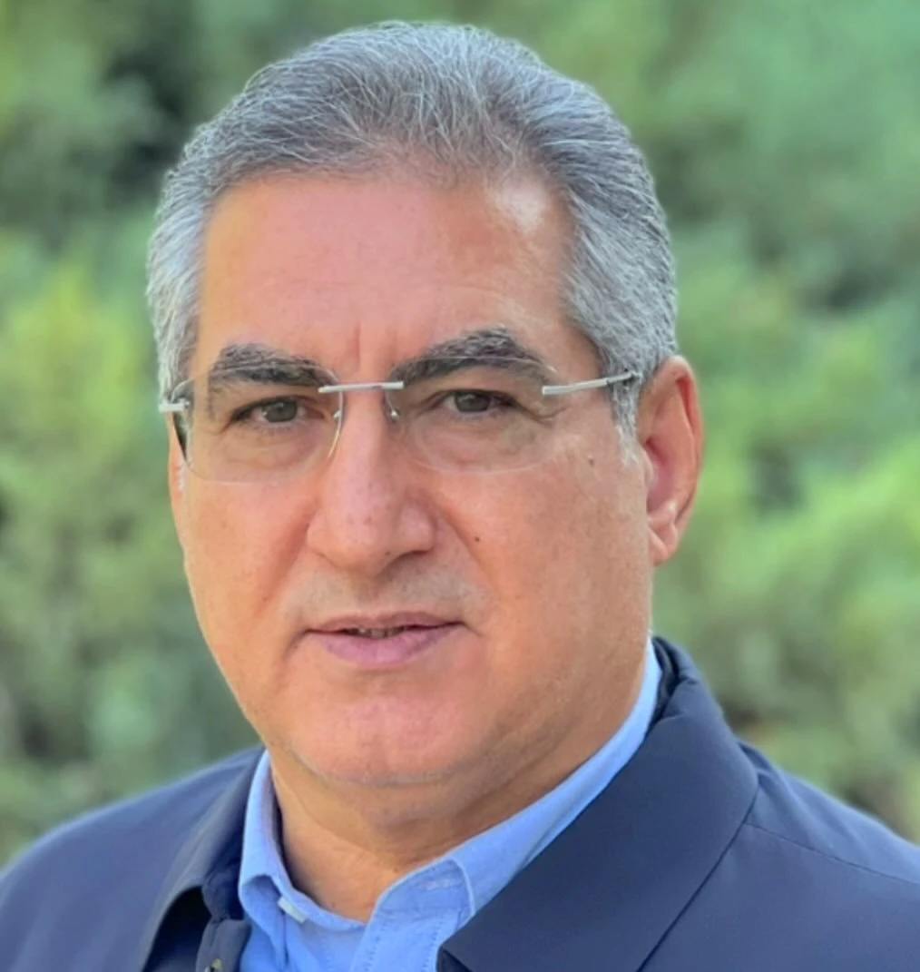 الدكتور مرتضى صائب