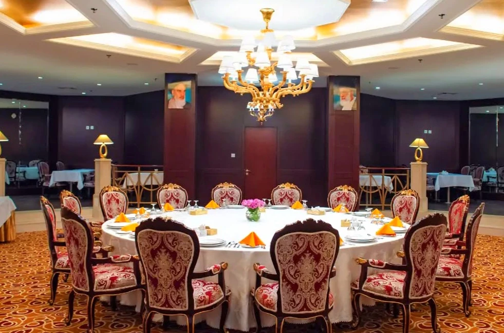 Hotel parsian azadi 11