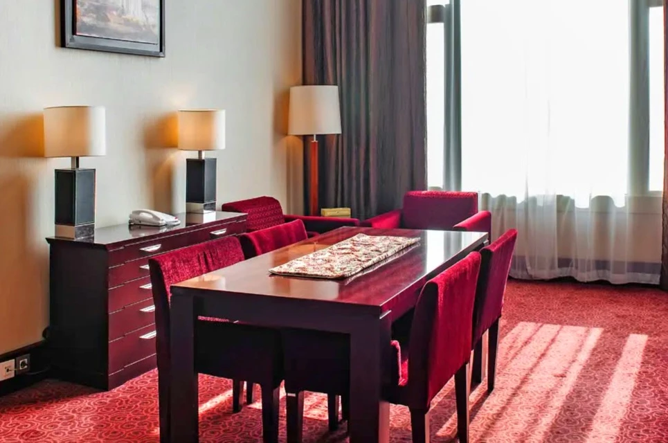 Hotel parsian azadi 14