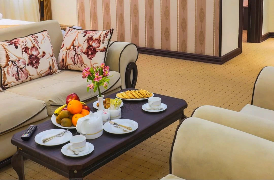 هۆتێل گوستەرش