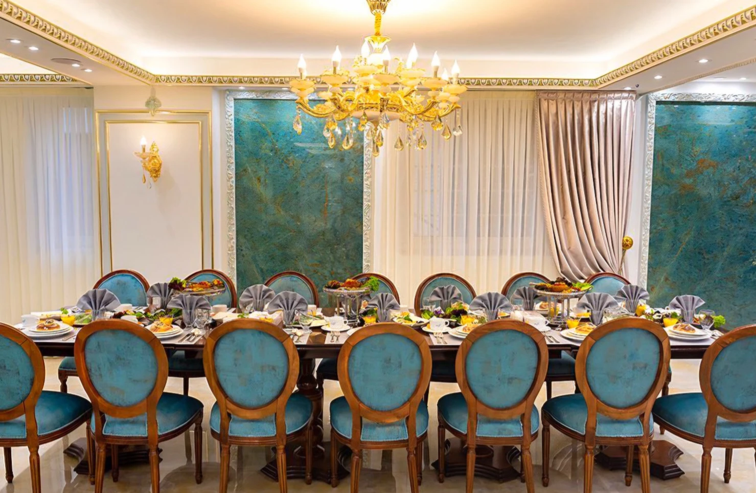 هۆتێل گوستەرش