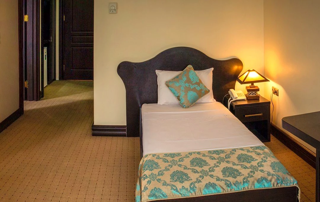 هۆتێل گوستەرش