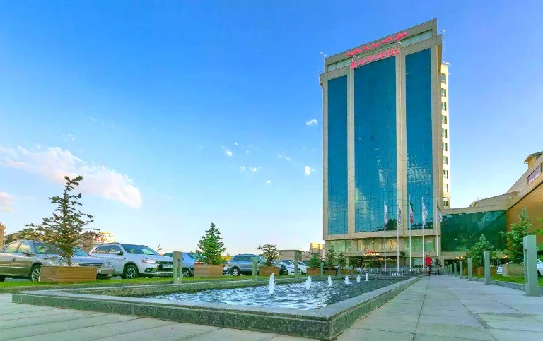 هۆتێل لالەپارک