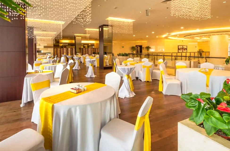 Hotel parsian azadi 10