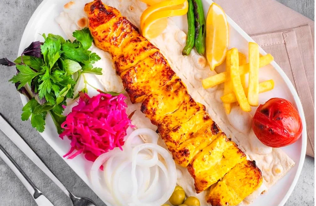 Hotel parsian azadi 17