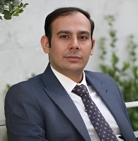 دكتور وحيد دهقان